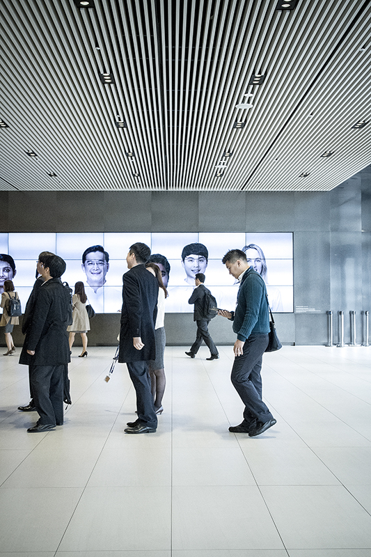 ⓒ 티에리 아르두앵, 수직／수평, 달려라 1, 2, 3, 비디오, 2015.jpg