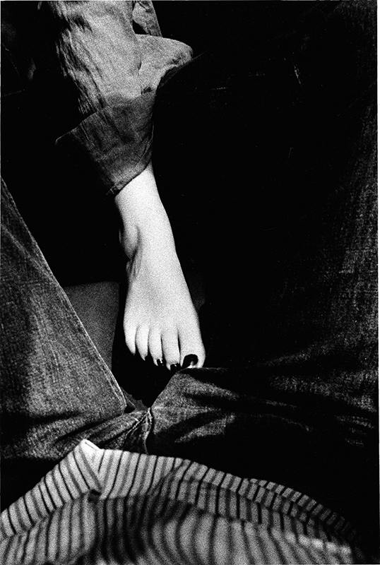 ⓒ Ralph Gibson_Untitled, Gelatin Silver Print, 50.8×40.6cm, 1974.jpg