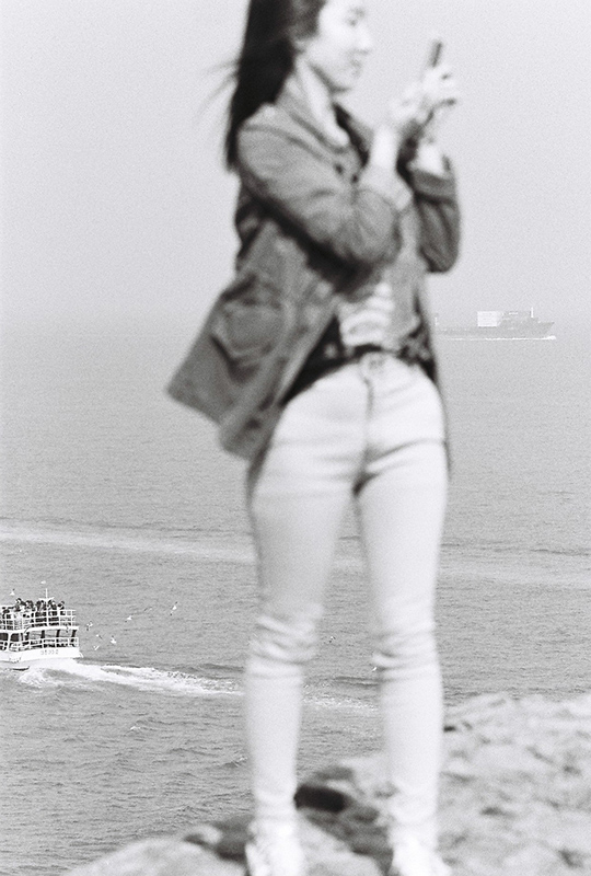 ⓒ이갑철, 침묵과 낭만, 태종대, Gelatin Silver Print, 50.8x40.6cm, 2014.JPG