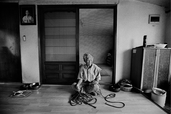 ⓒ김흥구, Teumeong, Dongbok-ri, Archival Pigment print, 77x115cm, 2014.jpg