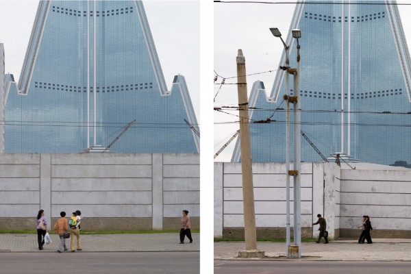9. Roman Bezjak, Pyongyang, Ryugyong Hotel, 2012.jpg