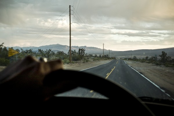 4. ⓒ Guillaume Binet, American Road Trip076, Blue Back wallpaper, 2015.JPG