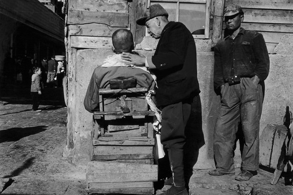 ⓒ김복만, 부산 자갈치 Busan Jagalchi, Gelatin Silver Print, 50.8x60.9cm, 1967.jpg